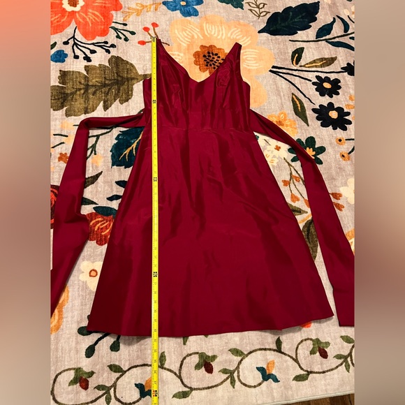 Like NEW Ann Taylor Silk Elegant Red Cranberry Sleeveless Dress - Picture 5 of 7